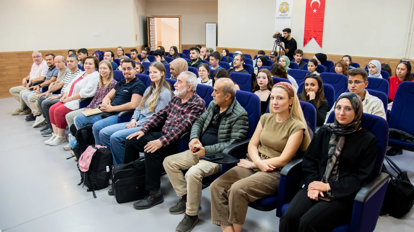 Selçuk Üniversitesinde nükleer fizik ve nükleer astrofizik anlatıldı